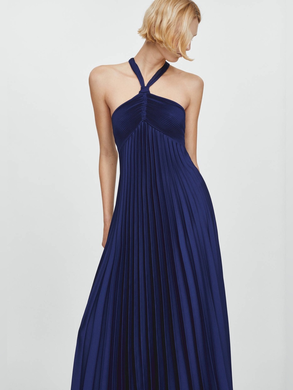 Mango Pleated Halter Neck Dress Size
8‎ Navy Blue NWOT